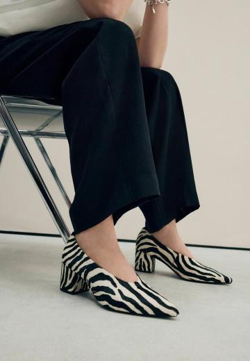 Туфли с высоким носом