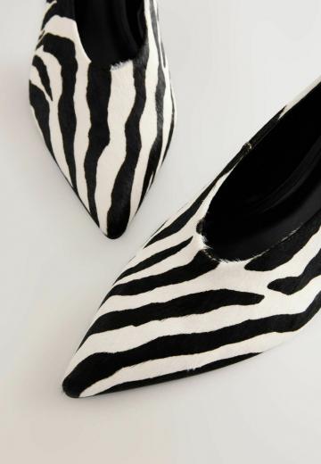 Туфли с высоким носом