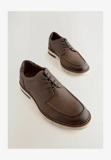 Ботинки на шнуровке