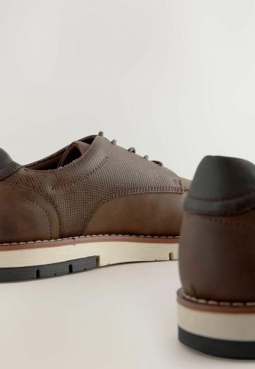 Ботинки на шнуровке