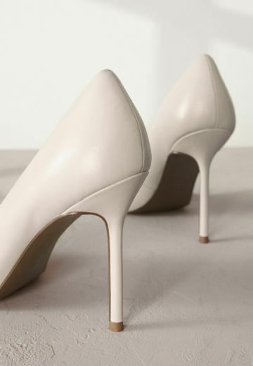 Туфли на высоком каблуке