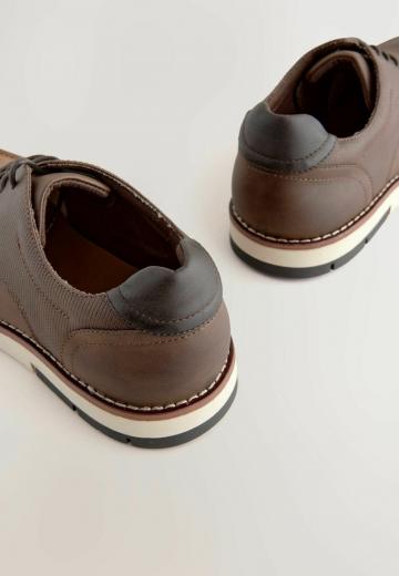 Ботинки на шнуровке