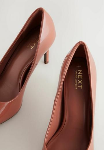 Туфли на высоком каблуке