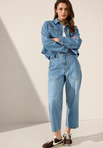 Короткие джинсы