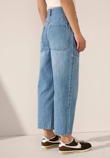 Короткие джинсы