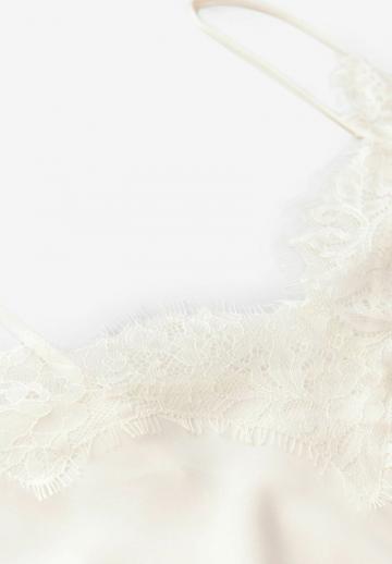 Топ на бретельках