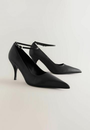 Туфли с ремешком