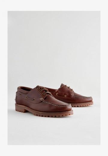 Ботинки на шнуровке