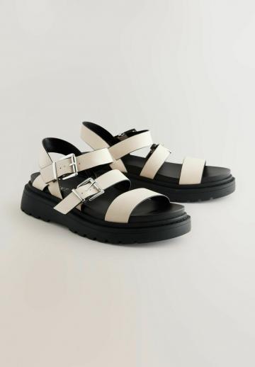 Босоножки на платформе