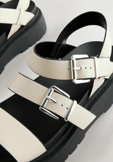 Босоножки на платформе