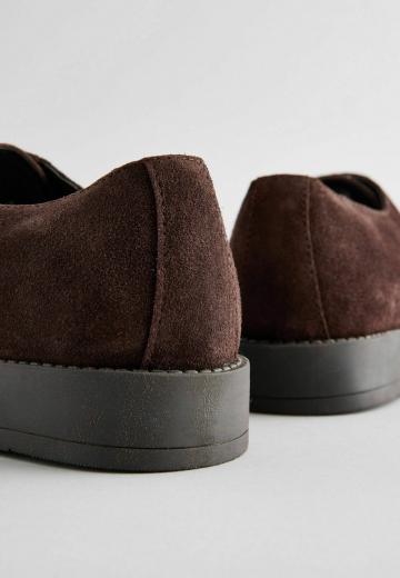 Ботинки на шнуровке