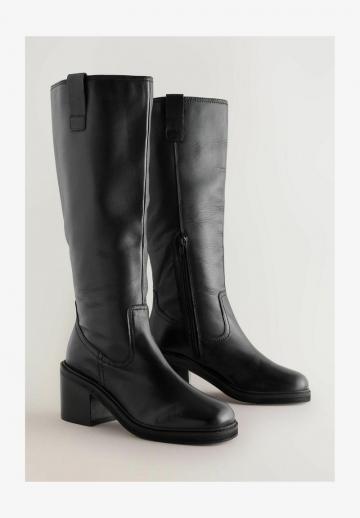 Широкие сапоги