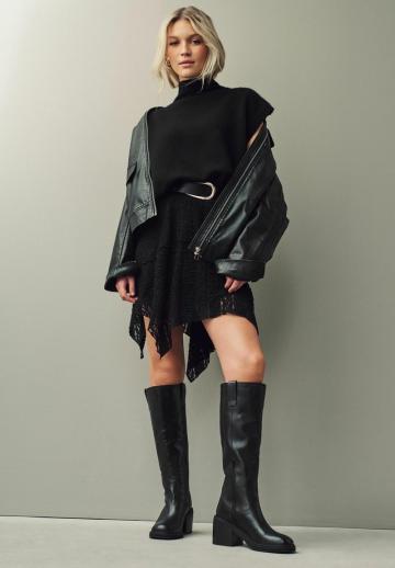 Широкие сапоги