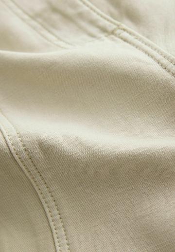 Брюки с накладными карманами