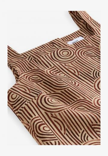 Блузка без рукавов