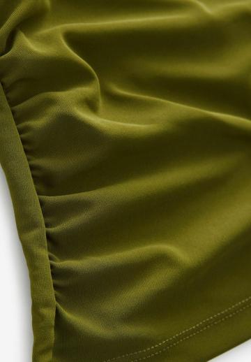 Топ на бретельках