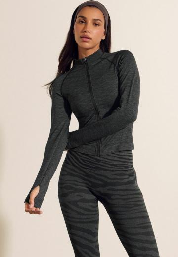 Спортивная куртка