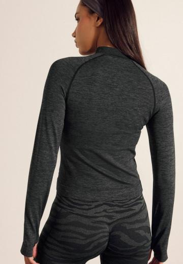 Спортивная куртка