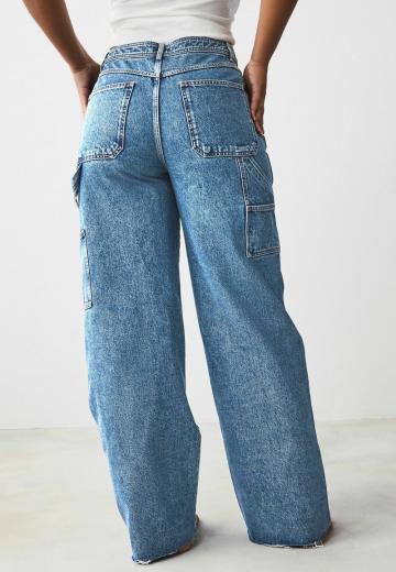Свободные джинсы