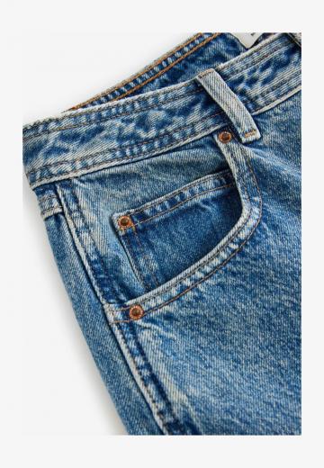 Свободные джинсы