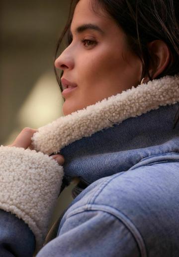 Джинсовая куртка