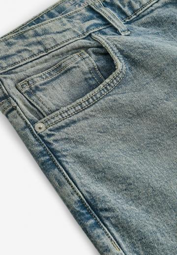 Узкие джинсы