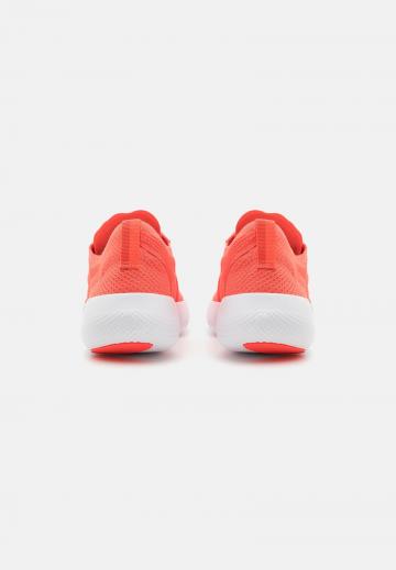 Беговые кроссовки