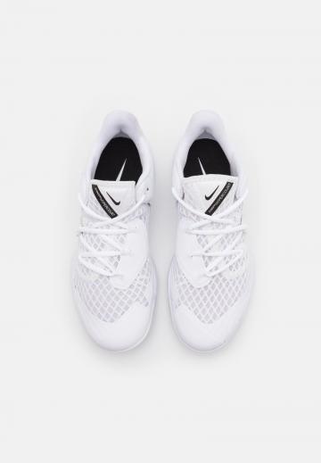 Кроссовки для зала