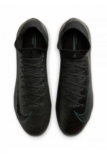 Футбольные бутсы