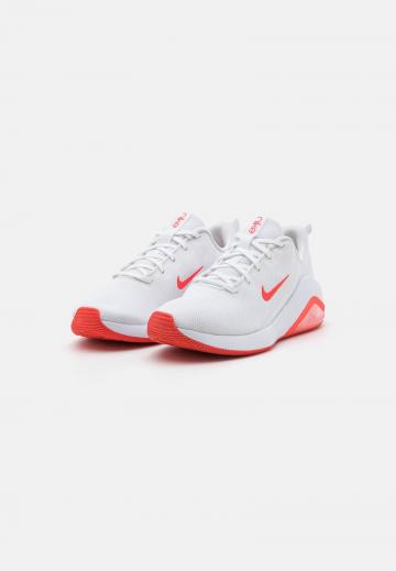 Тренировочные кроссовки