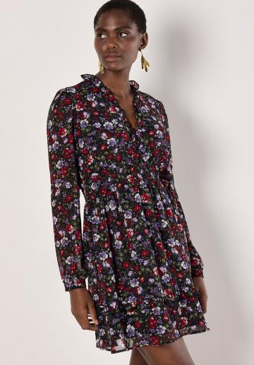 Короткое платье