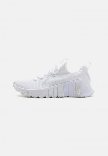 Тренировочные кроссовки