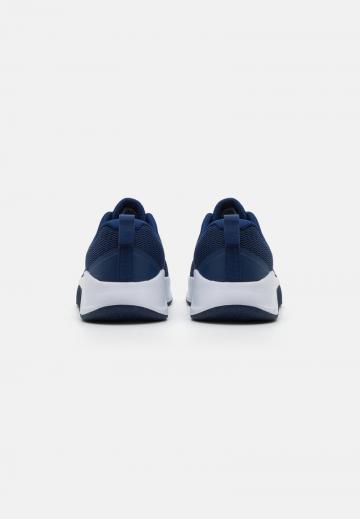 Тренировочные кроссовки