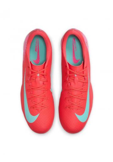 Футбольные бутсы