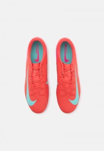 Футбольные бутсы