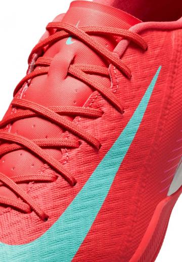 Футбольные бутсы