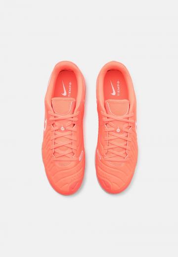 Футбольные бутсы