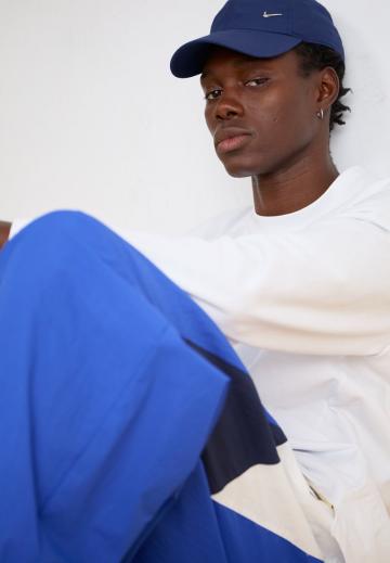 Спортивные штаны