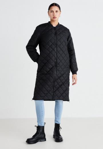 Шерстяное пальто