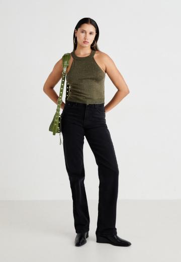 Свободные джинсы