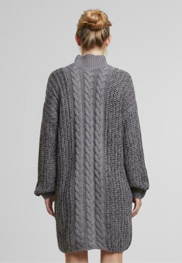 Вязаное платье