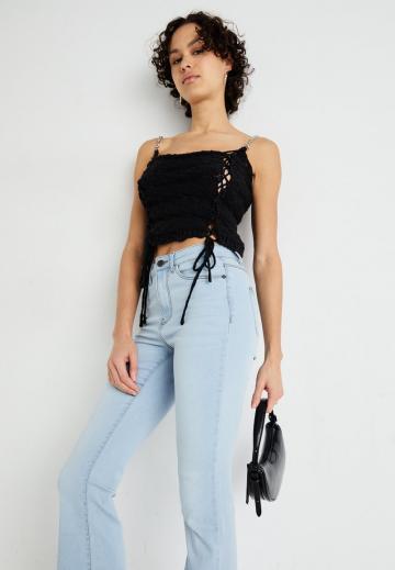 Клешеные джинсы