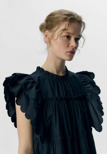 Короткое платье