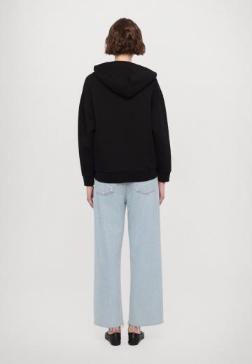 Пуловер с капюшоном