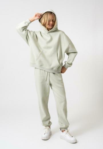 Пуловер с капюшоном