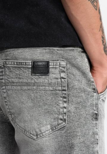 Узкие джинсы