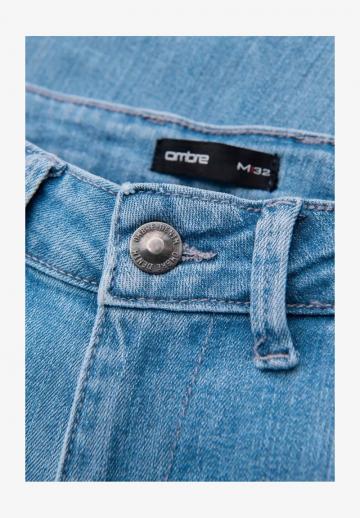 Узкие джинсы