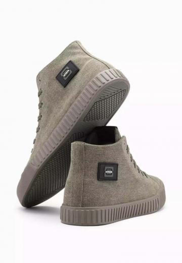 Ботинки на шнуровке