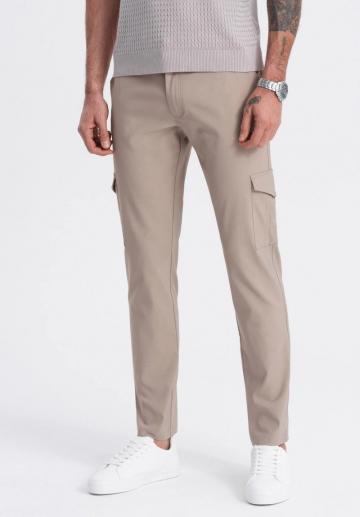 Брюки с накладными карманами