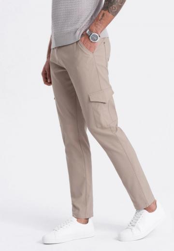 Брюки с накладными карманами